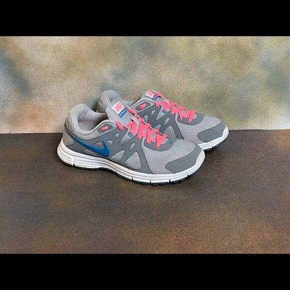Nike Revolution 2 Women’s Running Shoes Size 9.5M - Picture 13 of 16